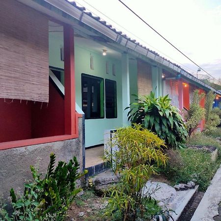 Hotel Dirgantara Parakan  Exterior photo