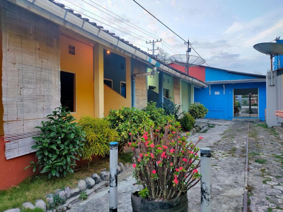 Hotel Dirgantara Parakan  Exterior photo